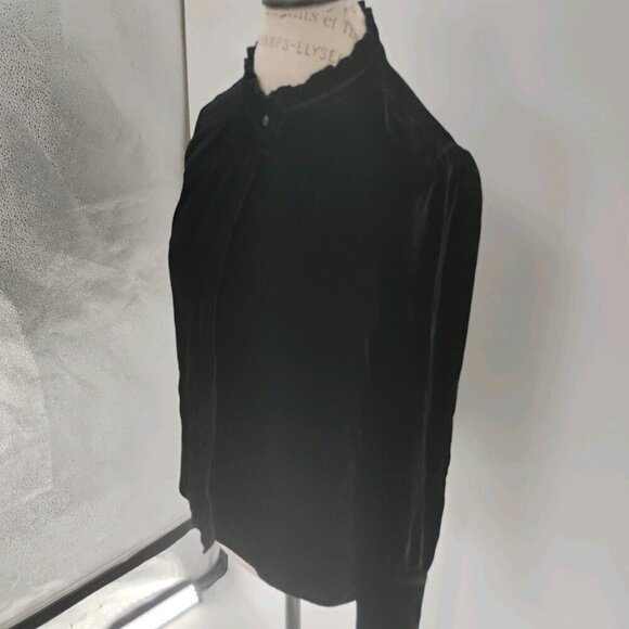 go silk velvet long sleeve black black button down ruffle collar washable silk - Picture 5 of 14